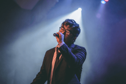 Grammy movimenta a cena musical e promete disputa acirrada entre grandes nomes neste domingo