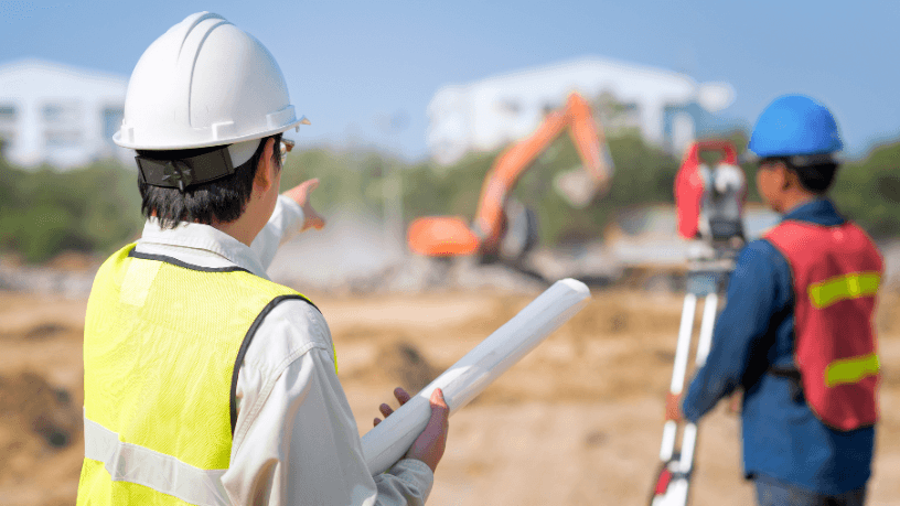 Saiba como economizar na construção civil mantendo alto padrão de qualidade, com dicas e análises de Valderci Malagosini Machado.